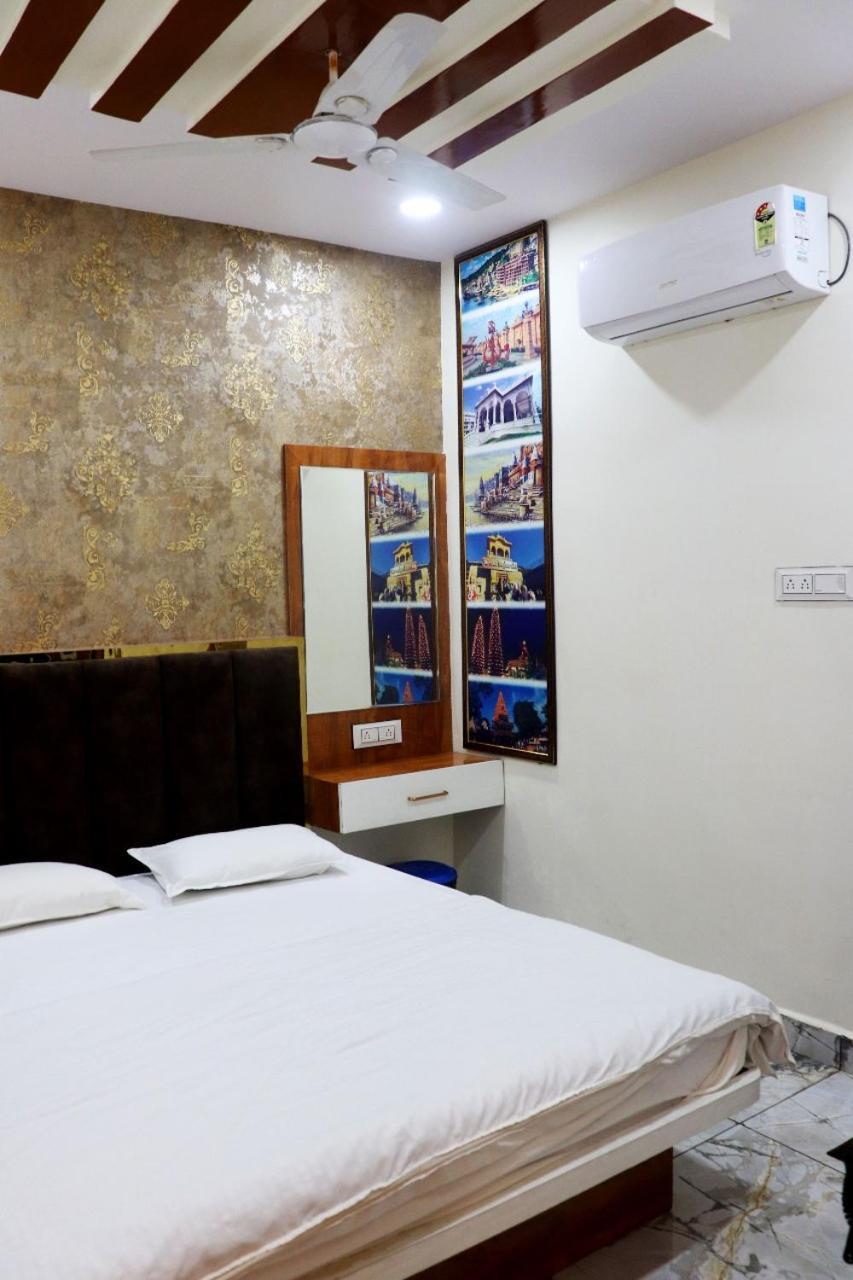 Hotel Malay Inn Удджайн Экстерьер фото