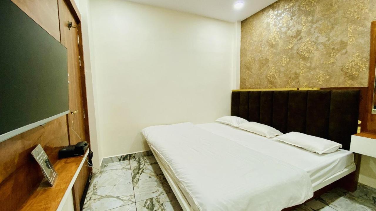 Hotel Malay Inn Удджайн Экстерьер фото