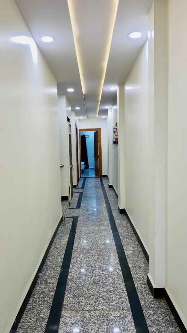 Hotel Malay Inn Удджайн Экстерьер фото